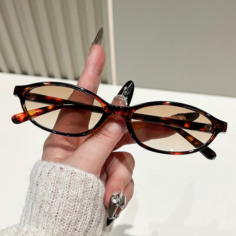 Small Oval Leopard Gradient Su - Vintage Fashion Y2K incelemesi ve fiyatı